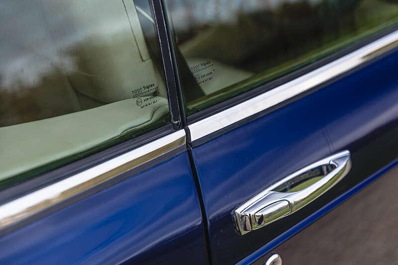 2001 Bentley AZURE