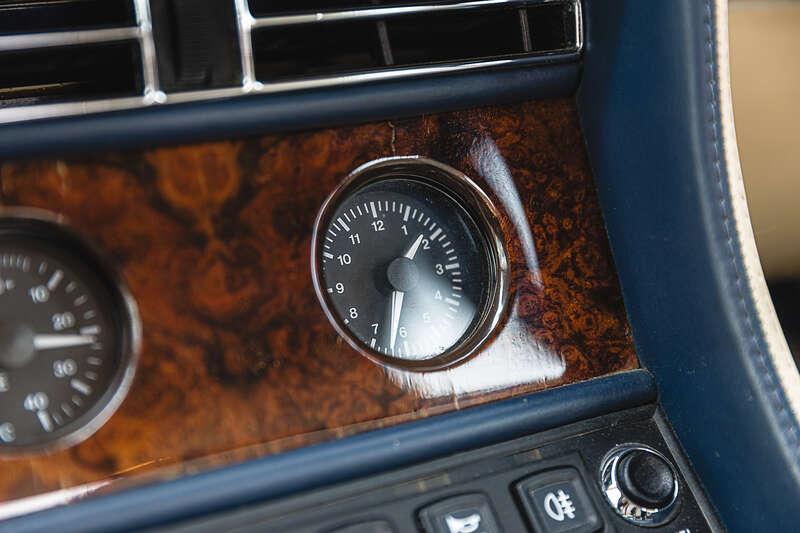 2001 Bentley AZURE