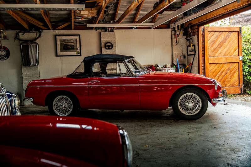 1967 MG B Roadster