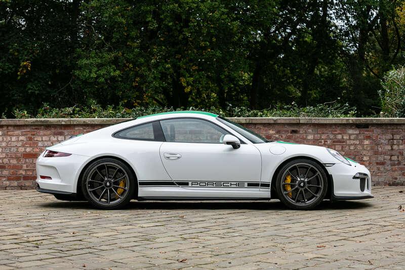 2016 Porsche 911 R