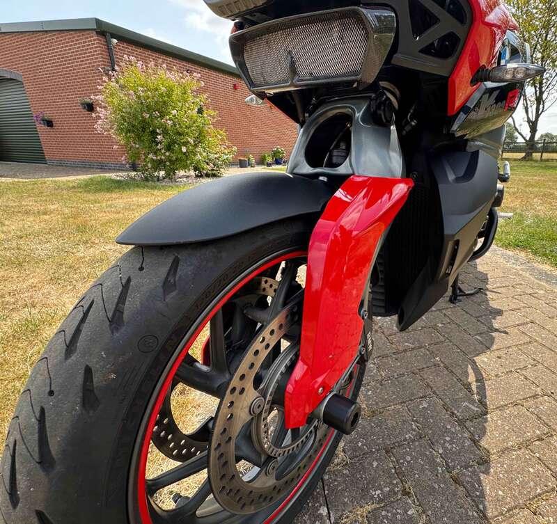 2013 BMW K1300R