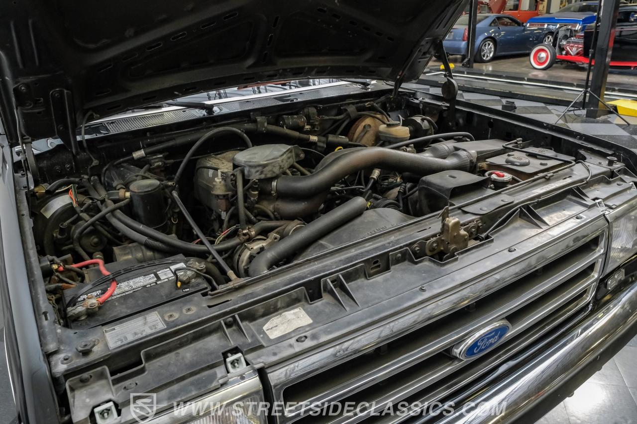1991 Ford F-150 XLT Lariat