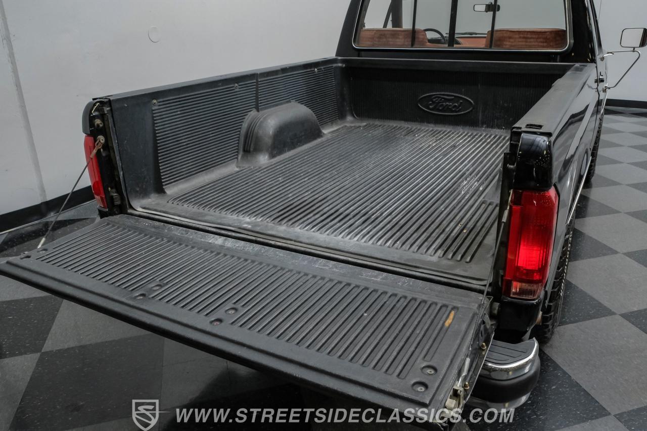 1991 Ford F-150 XLT Lariat