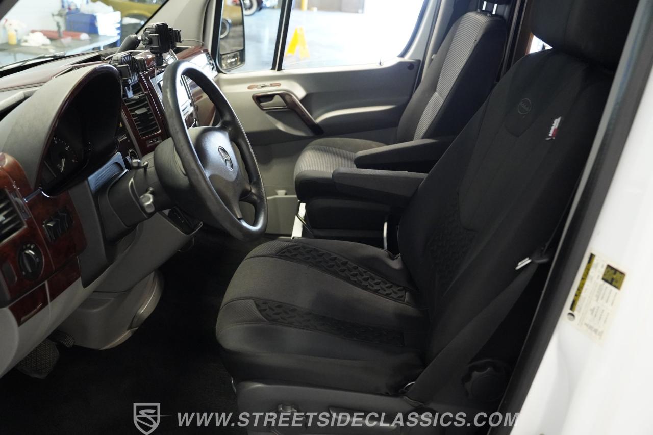 2011 Mercedes - Benz Sprinter 2500 Limousine