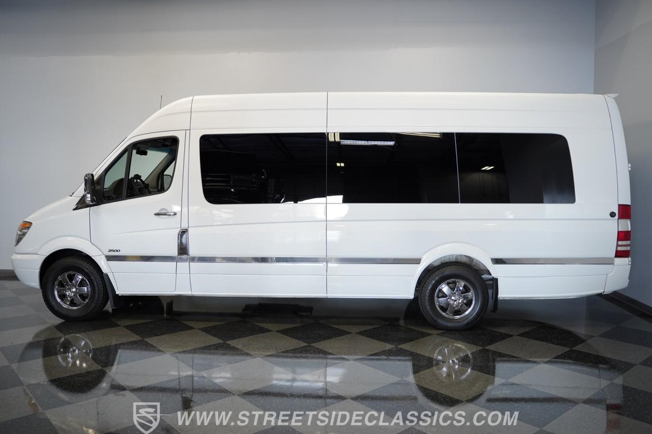 2011 Mercedes - Benz Sprinter 2500 Limousine