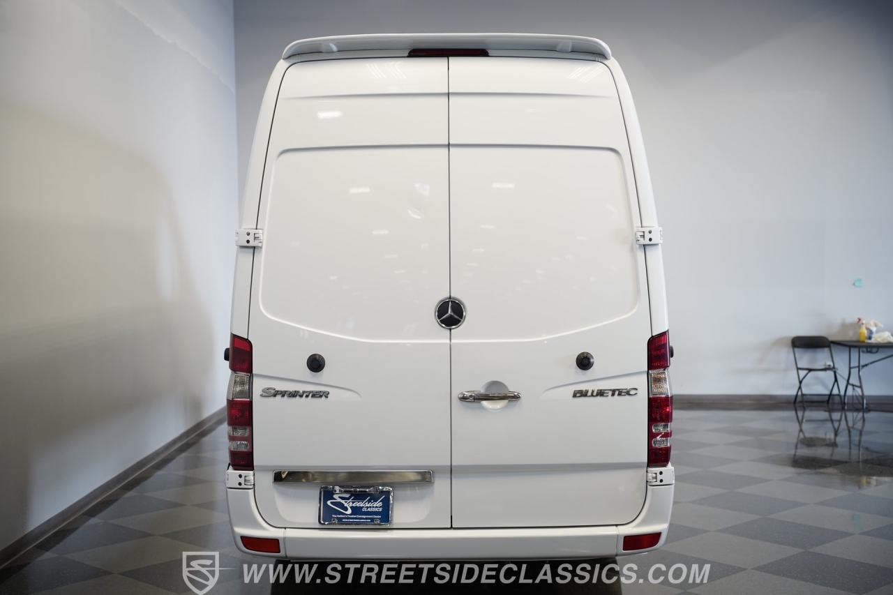2011 Mercedes - Benz Sprinter 2500 Limousine