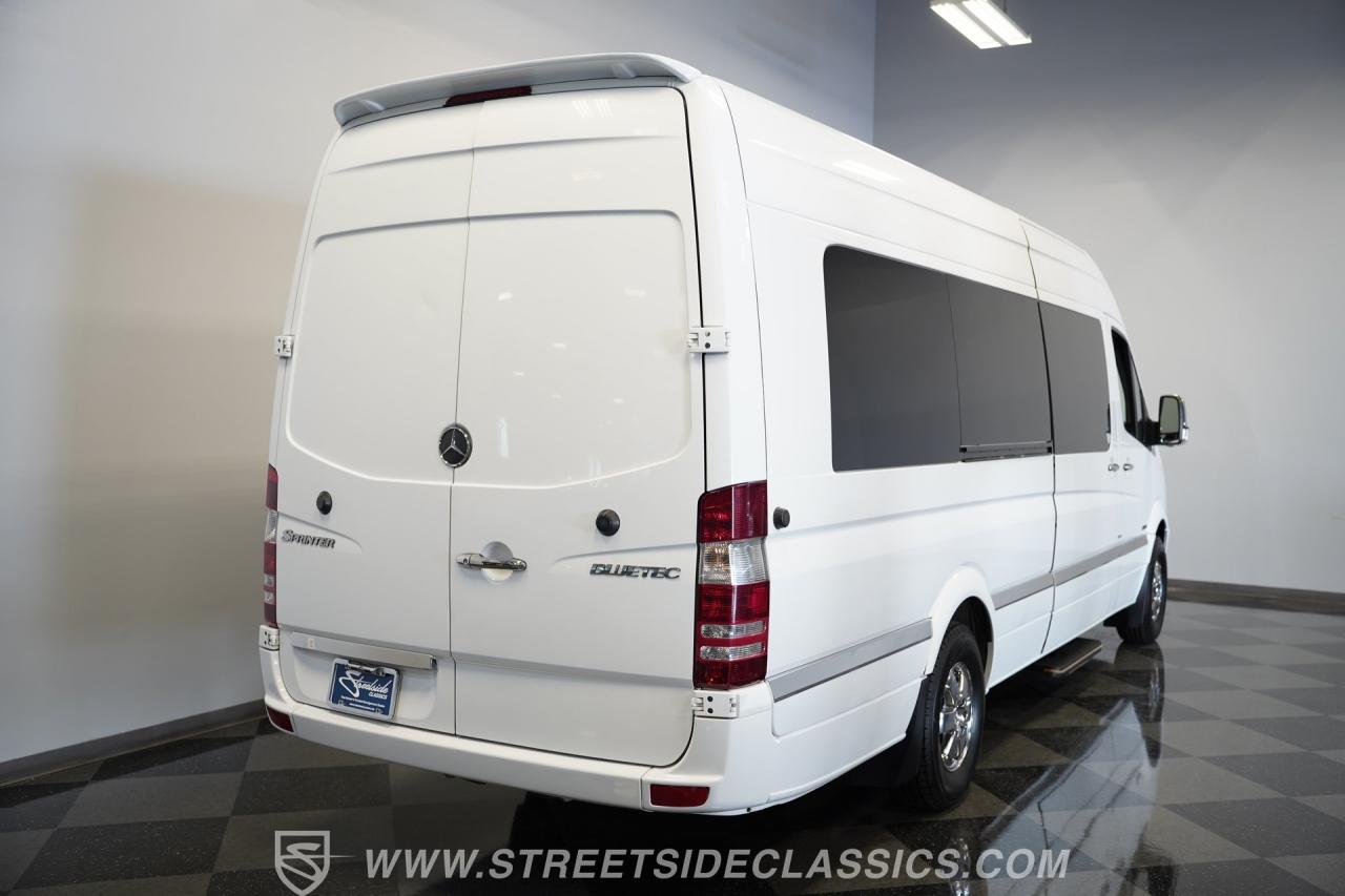 2011 Mercedes - Benz Sprinter 2500 Limousine