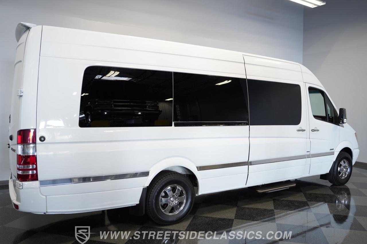 2011 Mercedes - Benz Sprinter 2500 Limousine
