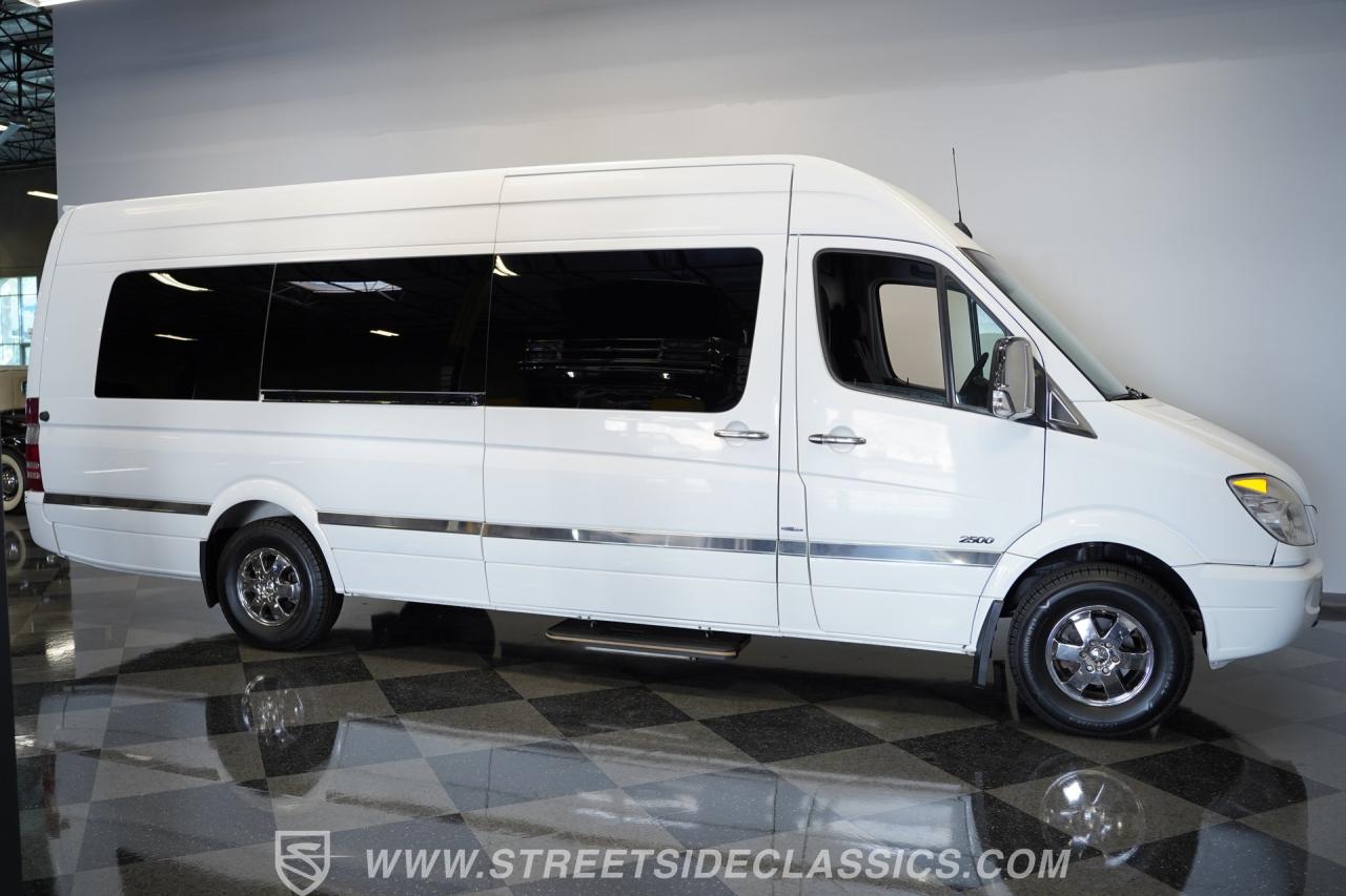 2011 Mercedes - Benz Sprinter 2500 Limousine