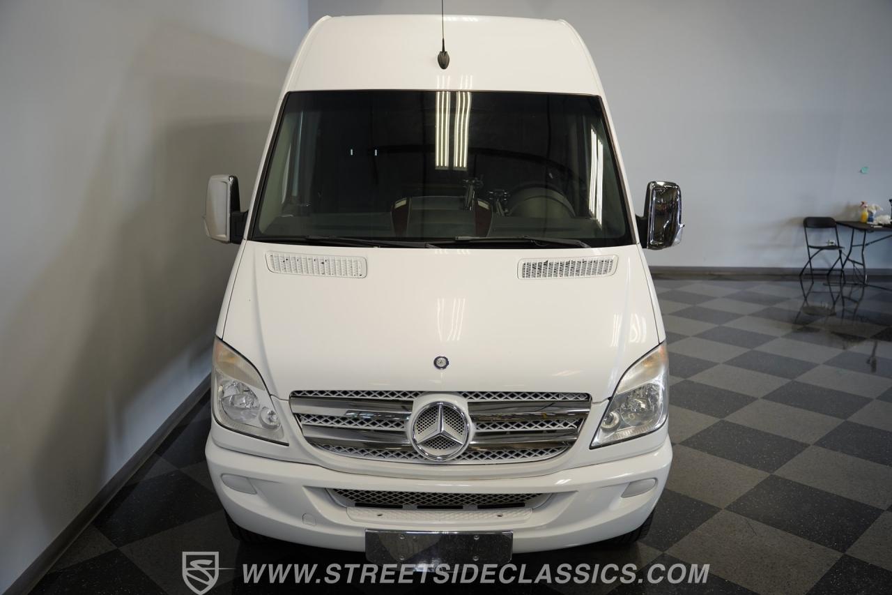2011 Mercedes - Benz Sprinter 2500 Limousine