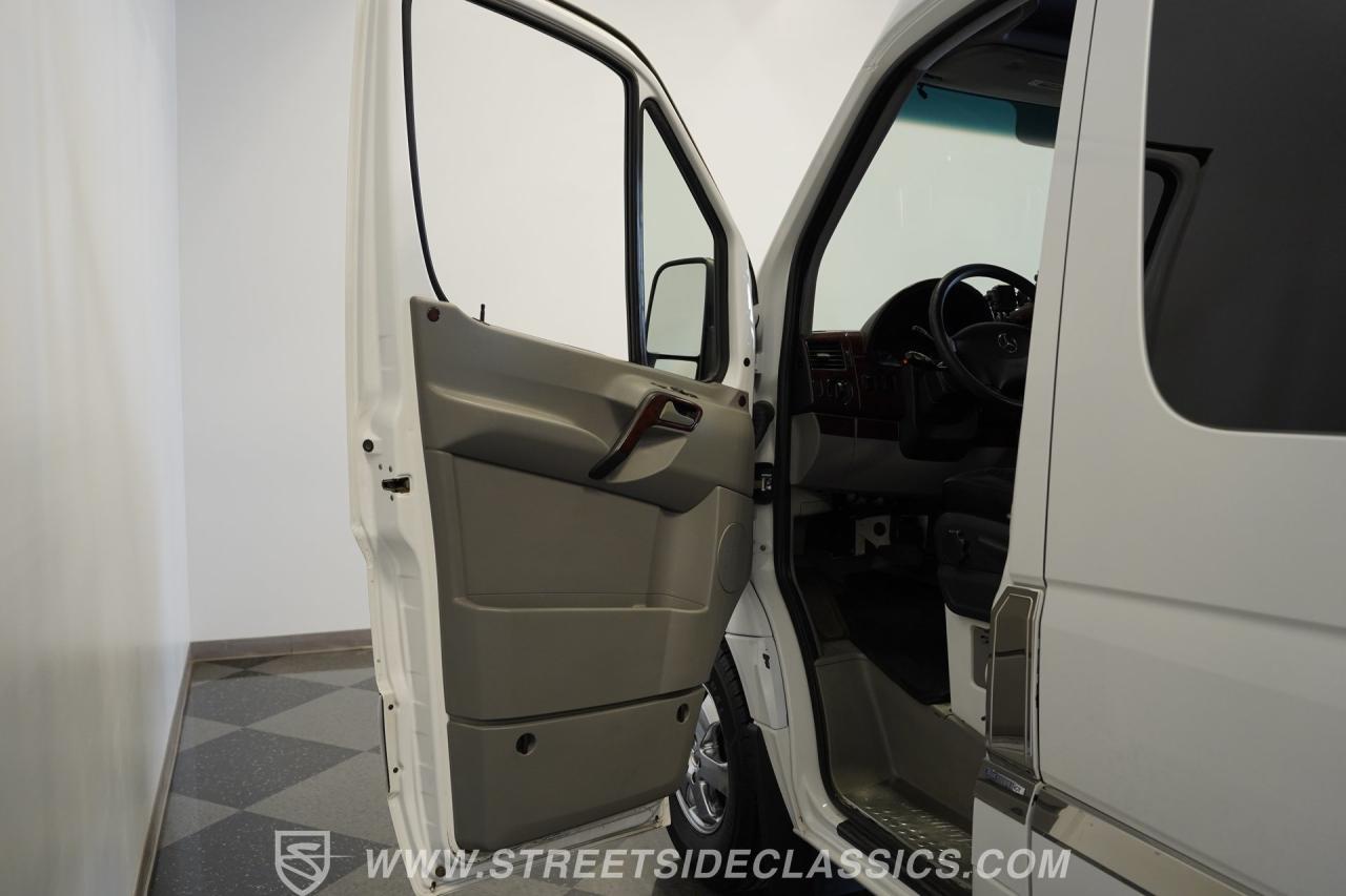 2011 Mercedes - Benz Sprinter 2500 Limousine