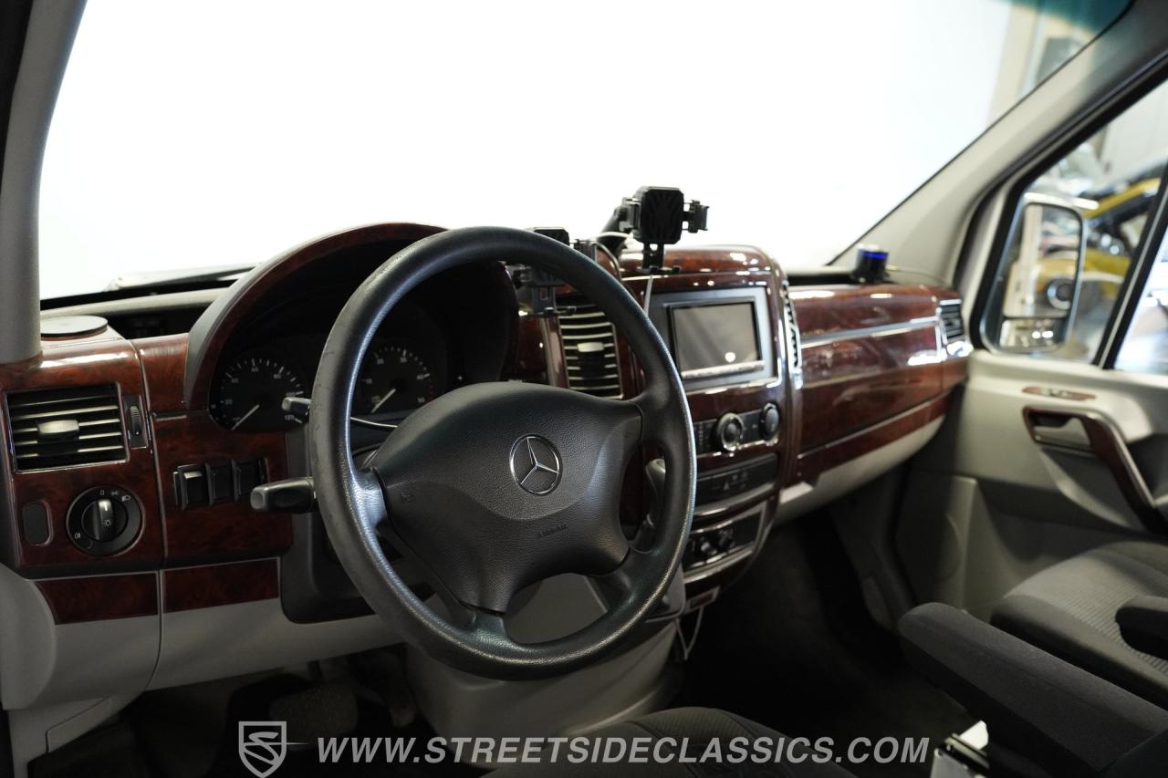 2011 Mercedes - Benz Sprinter 2500 Limousine