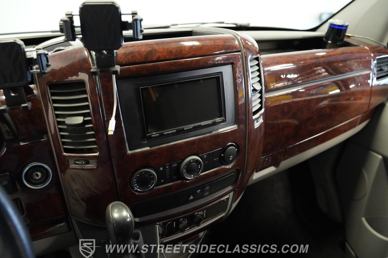 2011 Mercedes - Benz Sprinter 2500 Limousine