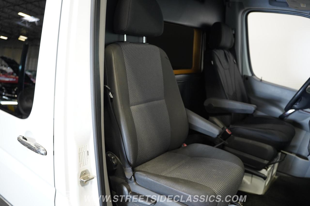 2011 Mercedes - Benz Sprinter 2500 Limousine