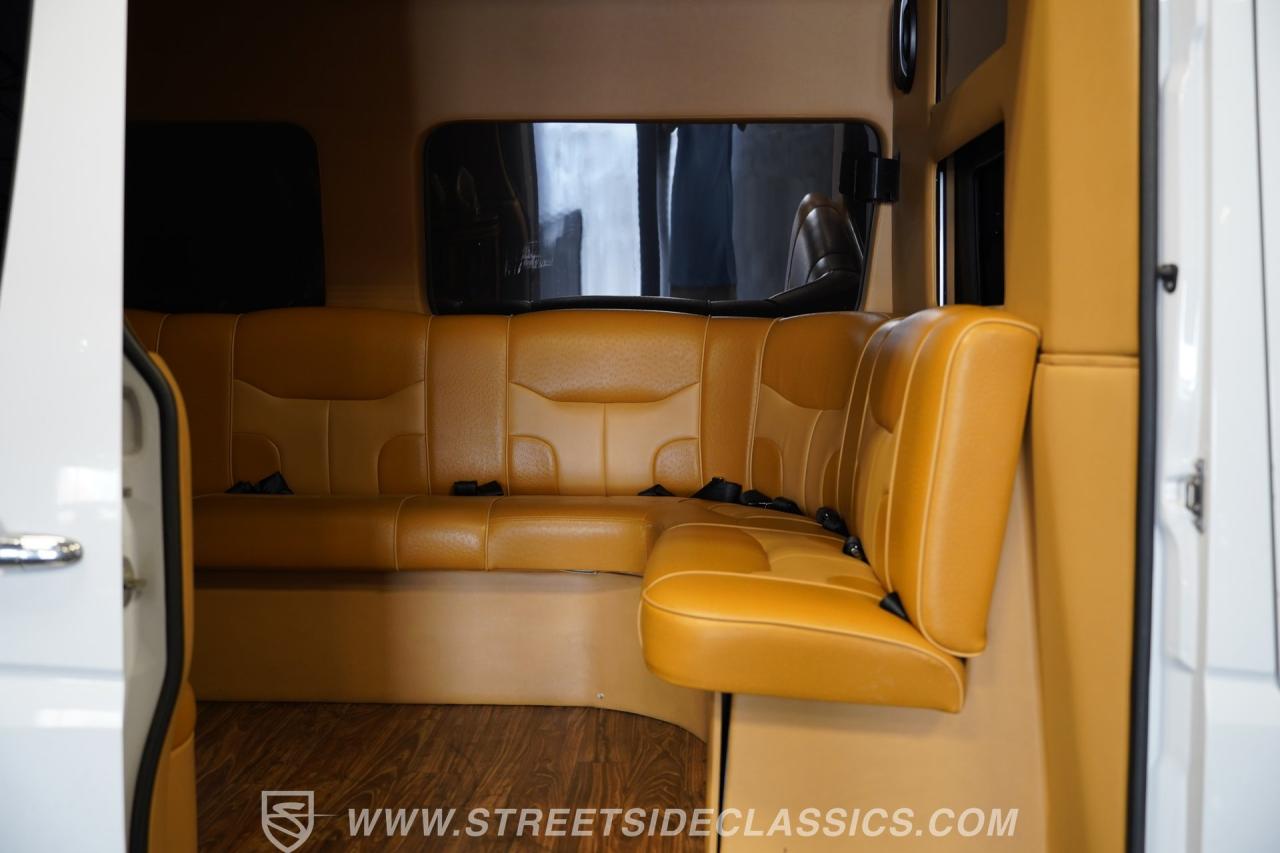 2011 Mercedes - Benz Sprinter 2500 Limousine