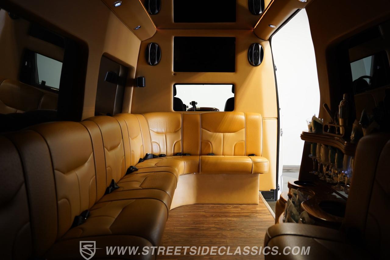 2011 Mercedes - Benz Sprinter 2500 Limousine
