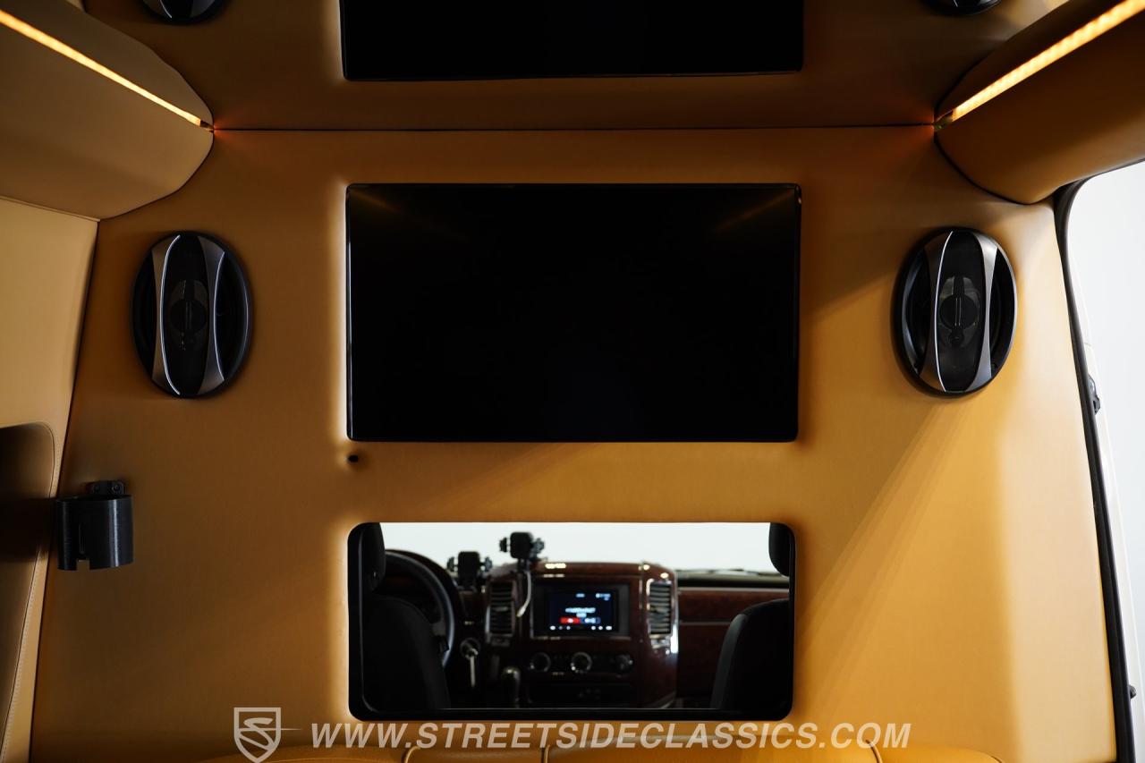 2011 Mercedes - Benz Sprinter 2500 Limousine