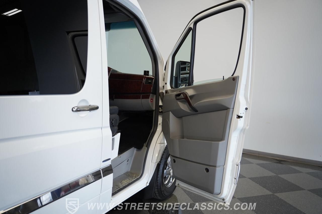 2011 Mercedes - Benz Sprinter 2500 Limousine