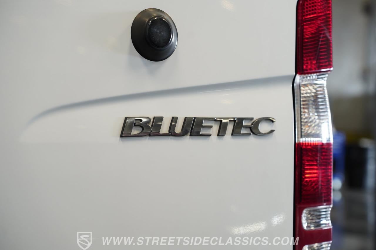 2011 Mercedes - Benz Sprinter 2500 Limousine