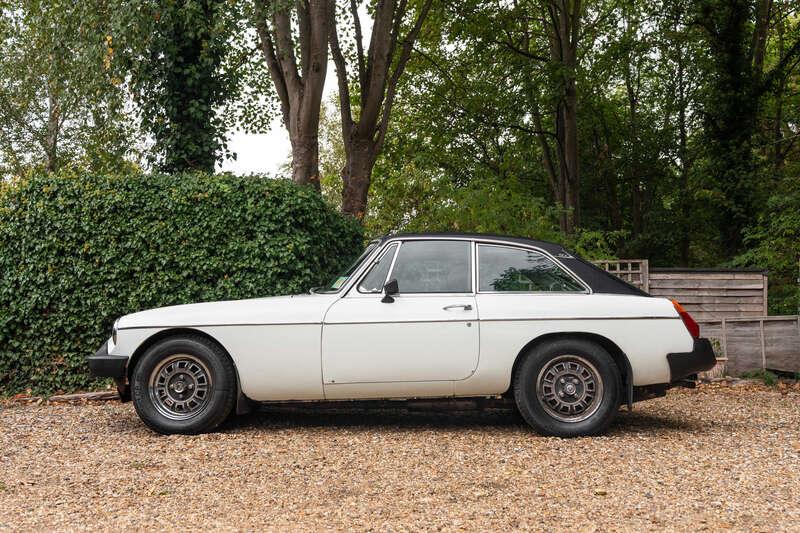 1976 MG BGT V8