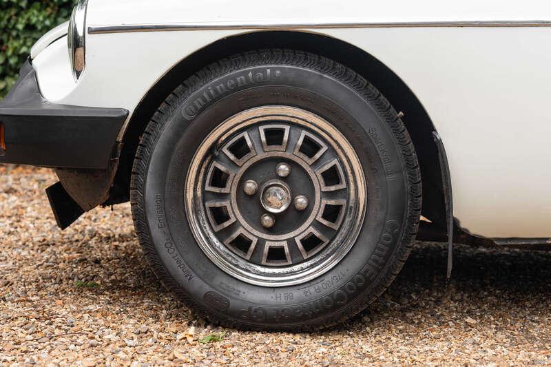 1976 MG BGT V8