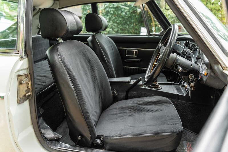 1976 MG BGT V8