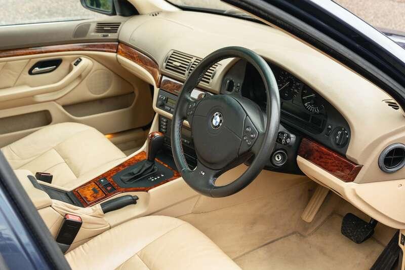 1999 BMW 523I