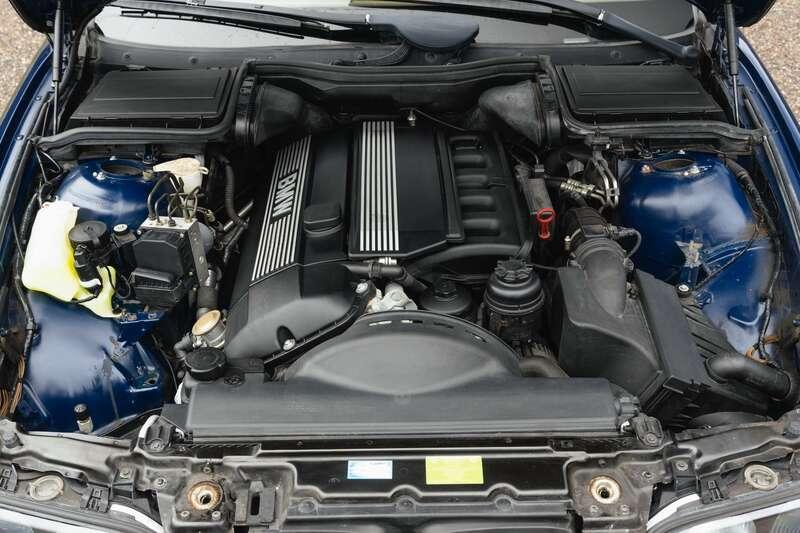 1999 BMW 523I