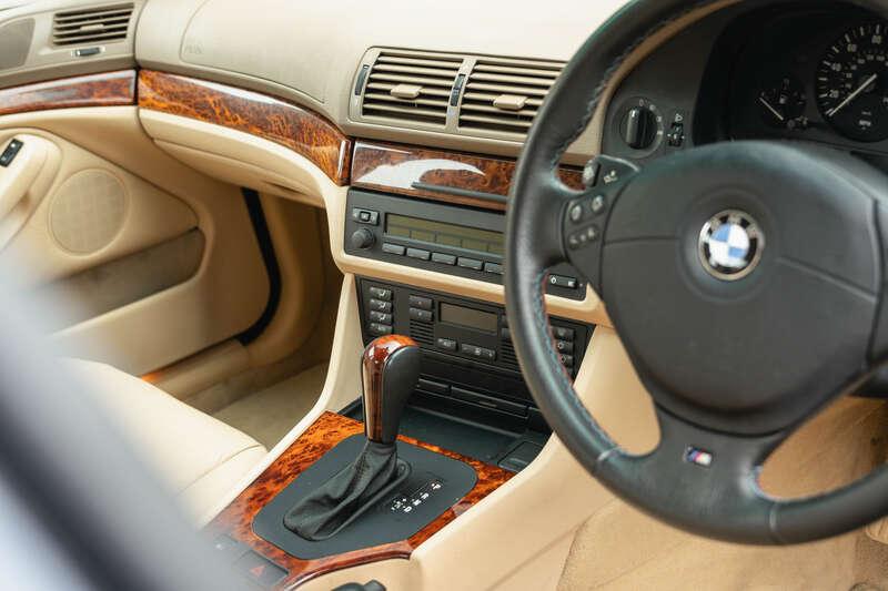 1999 BMW 523I