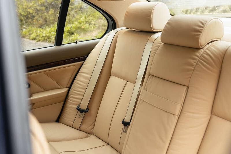 1999 BMW 523I