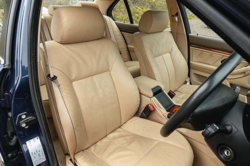 1999 BMW 523I