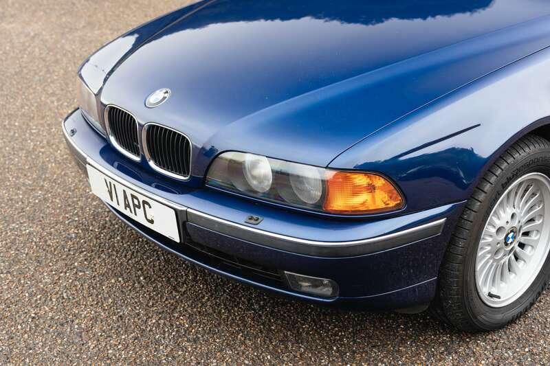 1999 BMW 523I