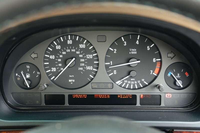1999 BMW 523I