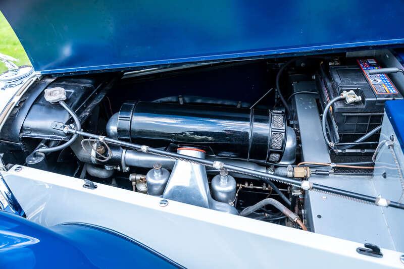 1950 Jaguar MKV THREE-POSITION DROPHEAD COUP&Eacute;