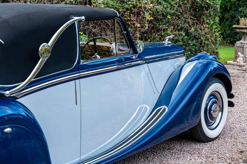 1950 Jaguar MKV THREE-POSITION DROPHEAD COUP&Eacute;