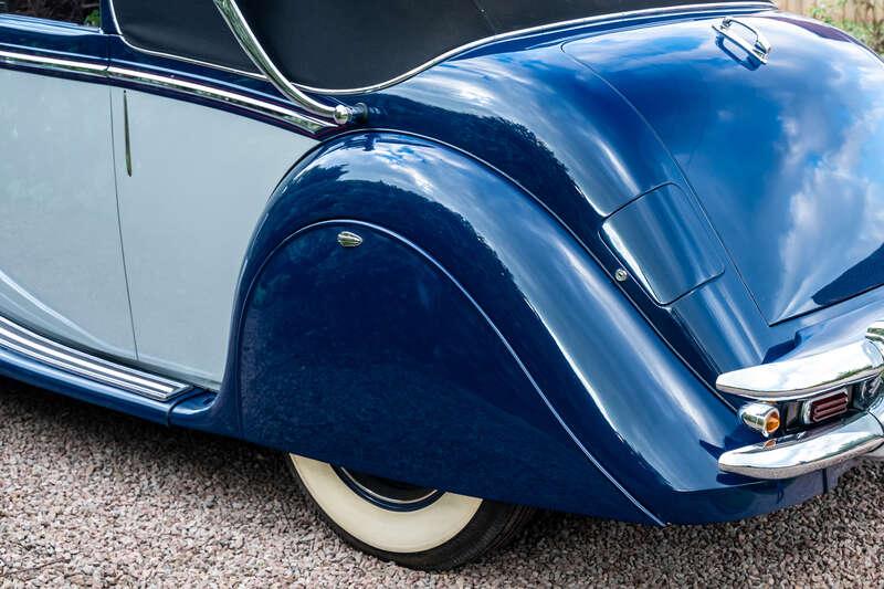 1950 Jaguar MKV THREE-POSITION DROPHEAD COUP&Eacute;