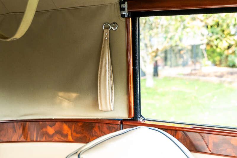 1950 Jaguar MKV THREE-POSITION DROPHEAD COUP&Eacute;