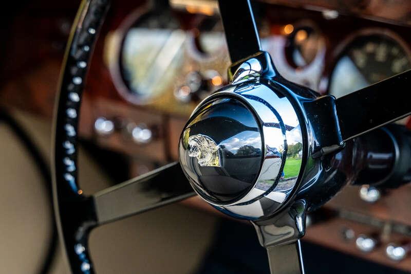 1950 Jaguar MKV THREE-POSITION DROPHEAD COUP&Eacute;