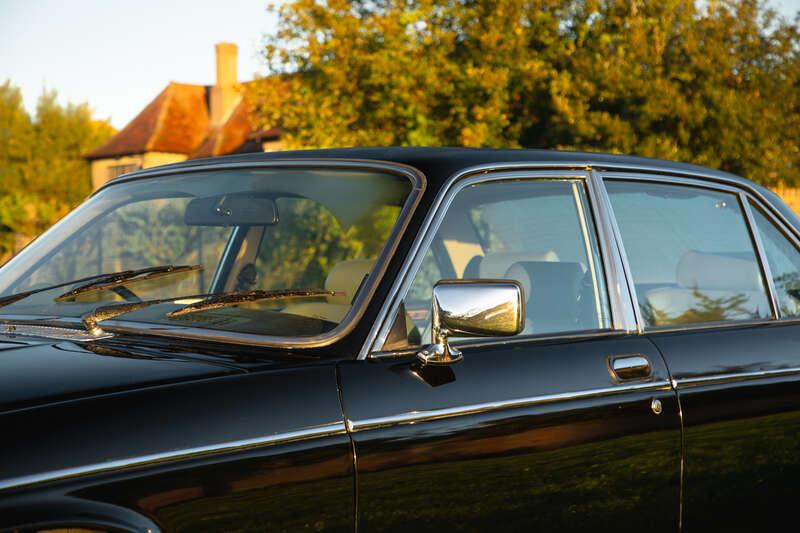 1988 Daimler Double Six