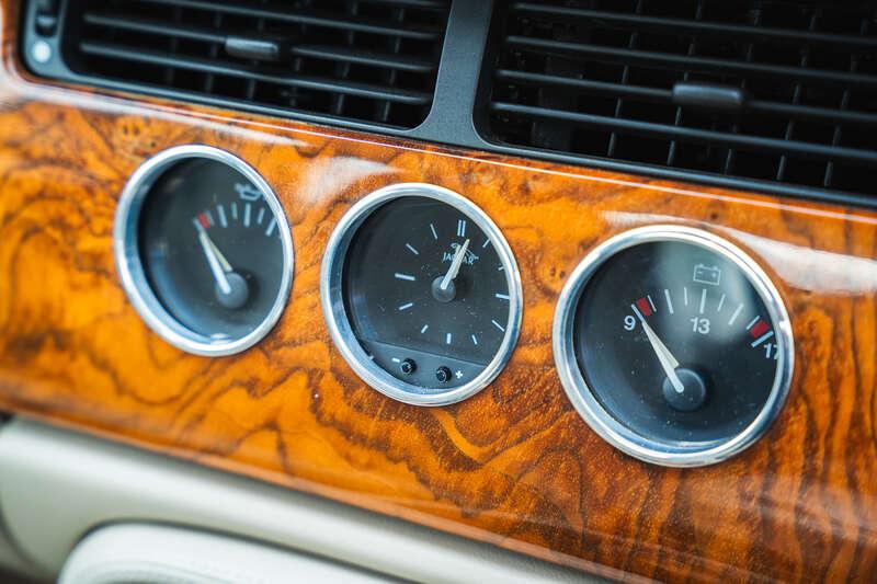 1998 Jaguar XK8