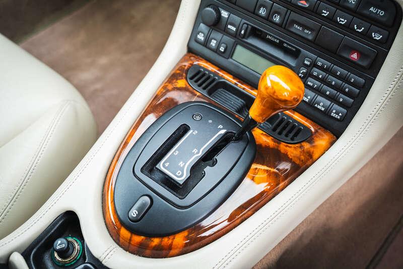 1998 Jaguar XK8