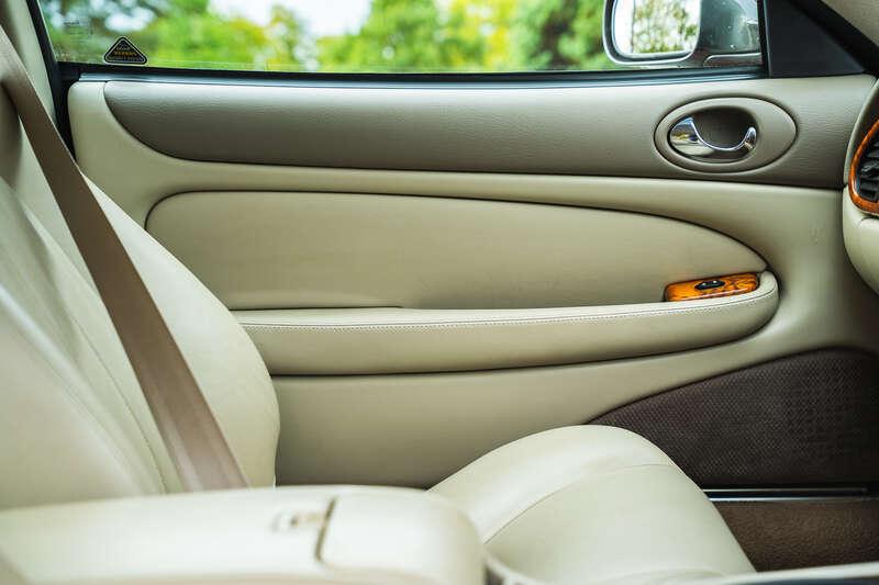 1998 Jaguar XK8