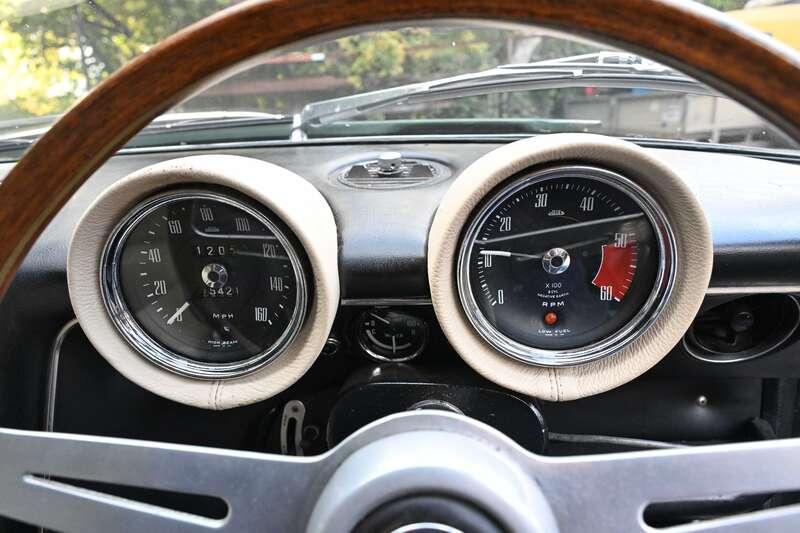 1967 Jensen FF
