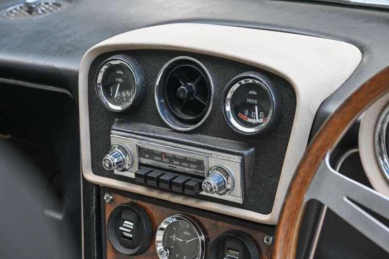 1967 Jensen FF