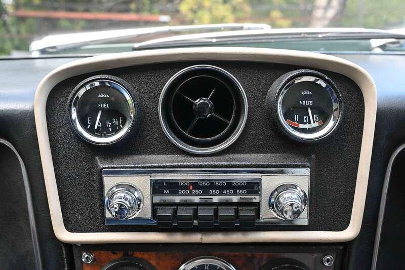 1967 Jensen FF