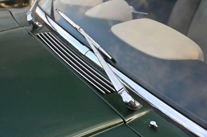 1967 Jensen FF