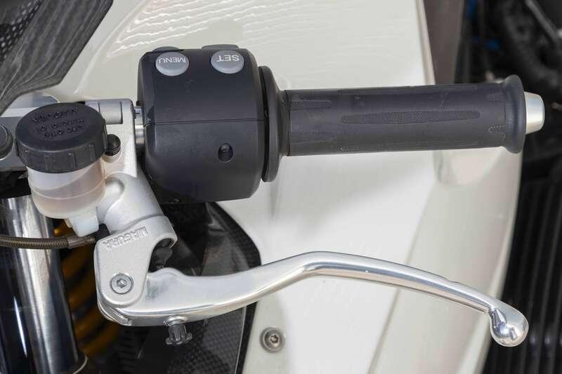 2010 BMW HP2 SPORT