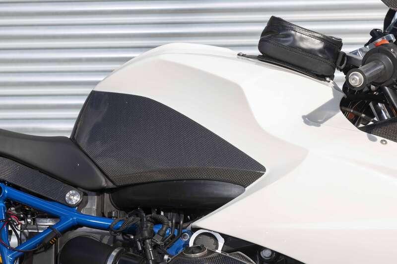 2010 BMW HP2 SPORT