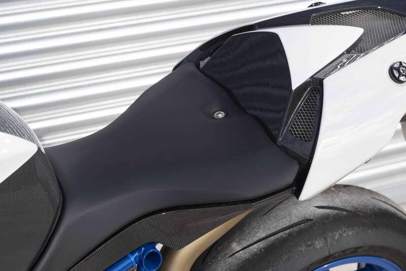 2010 BMW HP2 SPORT