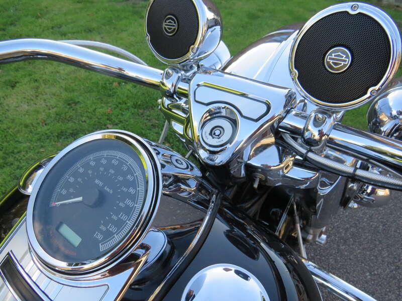 2009 Harley Davidson FLHRC ROAD KING CLASSIC